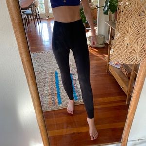 Alo Yoga High Waist leggings